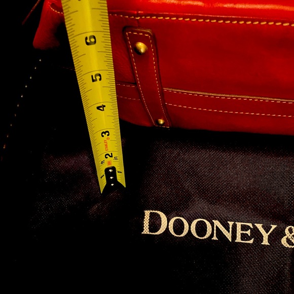 EXQUISITE DOONEY SATCHEL NWOT ALL LEATHER SUEDE TRIM JUST BEAUTIFUL - Picture 8 of 15